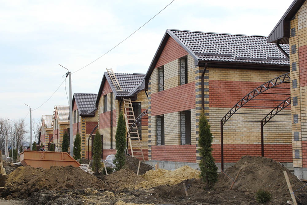 Ход строительства домов в ЖР Гармония за Зима 2015 - 2016 г.Михайловск