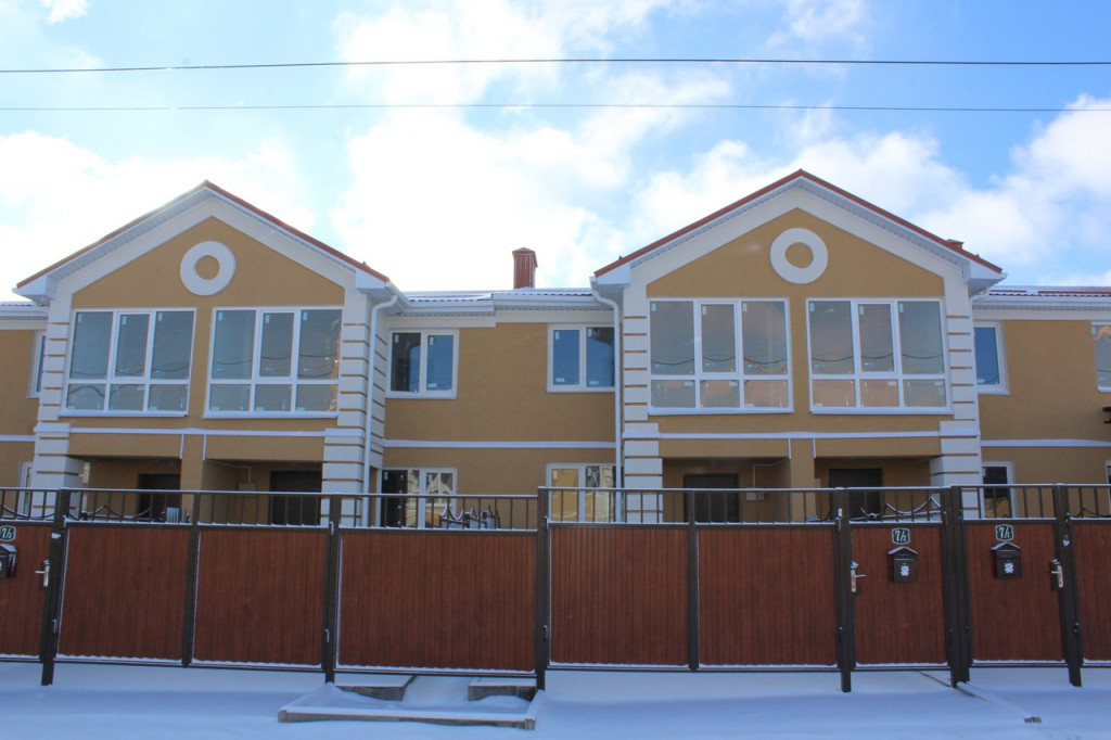 Евротаунхаусы в жилом районе Гармония в городе Михайловск