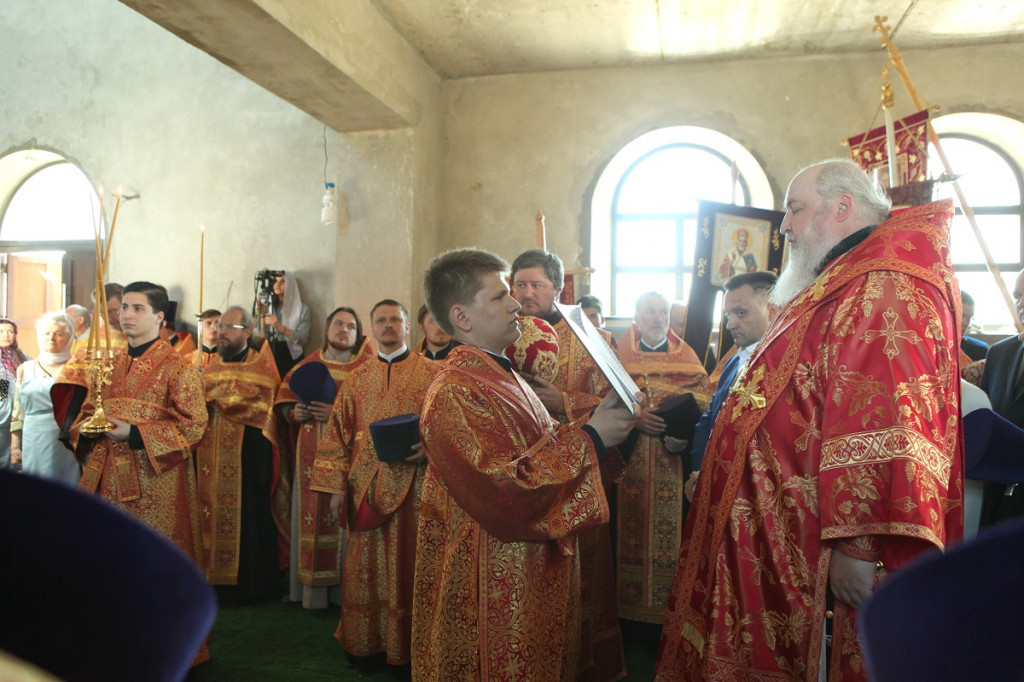 Крестный ход в честь принесения мощей святой блаженной Матроны Московской - фото 4
