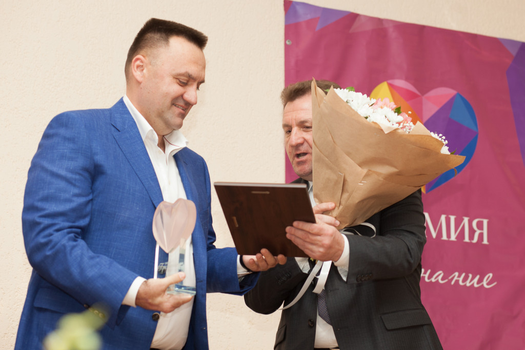 Решением конкурсной комиссии в номинации «За социальную ответственность» Сергей Захарченко занял почетное первое место