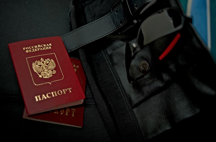 Паспорта на черном материале