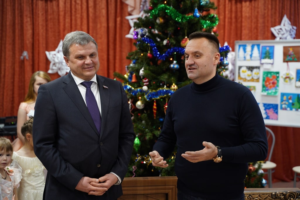 Сергей Захарченко принял участие в благотворительных мероприятиях на территории Ярославской области