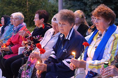 Фото Гармония | 22.06.2017 - День памяти и скорби: факельное шествие в Михайловске - 9