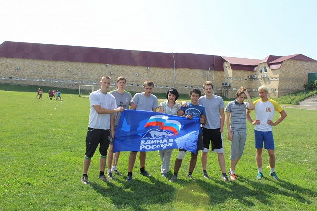Футбольная команда ЖР «Гармония» приняла участие в соревнованиях, приуроченных ко Дню физкультурника