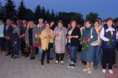Фото Гармония | 22.06.2017 - День памяти и скорби: факельное шествие в Михайловске - 15