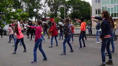 Фото Гармония | 21.05.2017 - Первый танцевальный флешмоб в "Гармонии" - 79