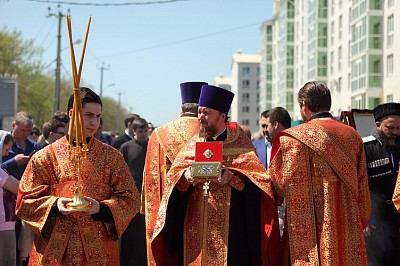 Фото Гармония | 02.05.2017 - Крестный ход в честь принесения мощей святой блаженной Матроны Московской - 42
